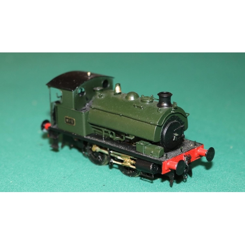 62 - A fine quality brass OO gauge 2-rail electric Great Western outside cylinder 0-6-0 Saddle Tank locom... 