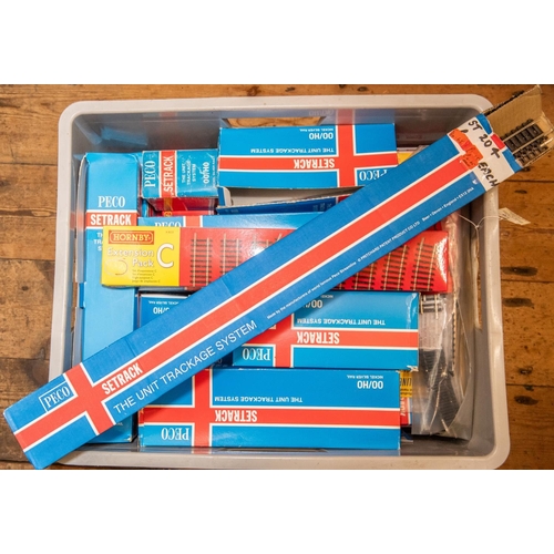 70 - Large quantity of Hornby and Peco HO/OO gauge train tracks. Various sizes, some full boxes, others h... 