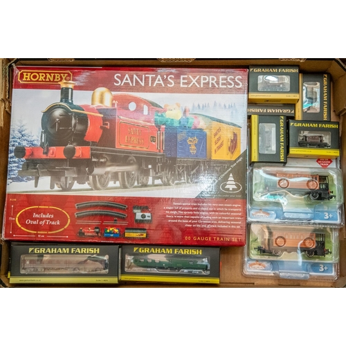 79 - Hornby OO gauge Santa's express train set, with controller and track, ready to use. 2x OO gauge Bach... 