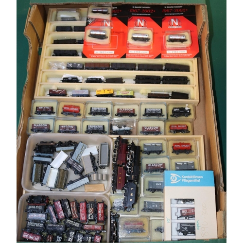 8 - A quantity of N gauge model railway by various makers. Including a Graham Farish LMS Class 5MT, RN 5... 