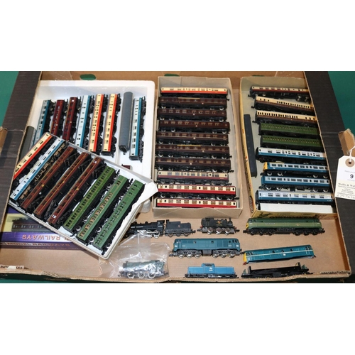 9 - A quantity of N gauge model railway by various makers. Including a Trix BR Class 2MT tender loco, RN... 