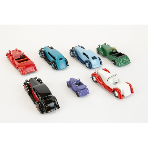 289 - 7 well restored early Dinky Toys. Armstrong Siddeley, Rover, Rolls Royce, British Salmson 2 Seater, ... 