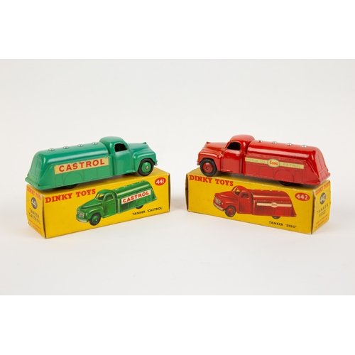 342 - 2 Dinky Toys Studebaker Petrol Tankers. Tanker Castrol (441) in green livery. Plus a Tanker ESSO (44... 