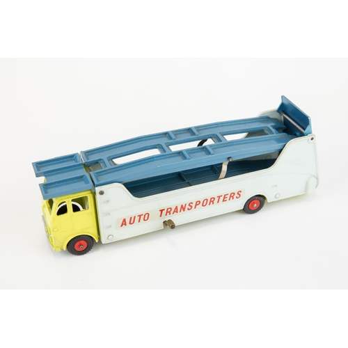 363 - A scarce Dinky Supertoys American export Car Transporter Auto Transporter (989). Lemon yellow cab, p... 