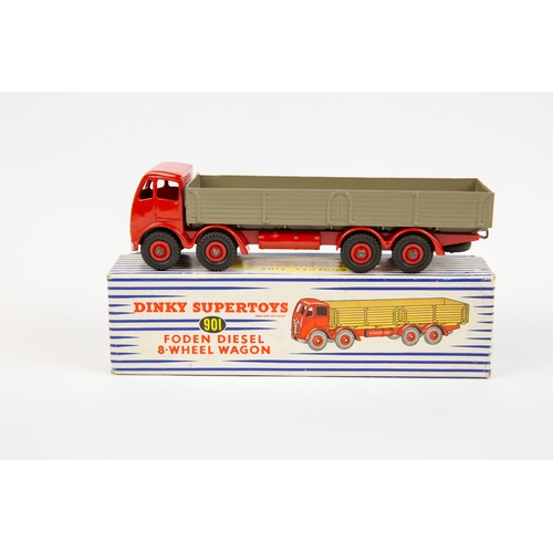 380 - A Dinky Supertoys Foden Diesel 8-Wheel Wagon (901).  A second type FG example with red cab, chassis ... 