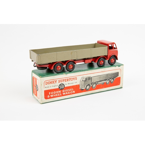 386 - Dinky Supertoys Foden Diesel 8-Wheel Wagon (501). Early DG example, cab, chassis and wheels in brigh... 