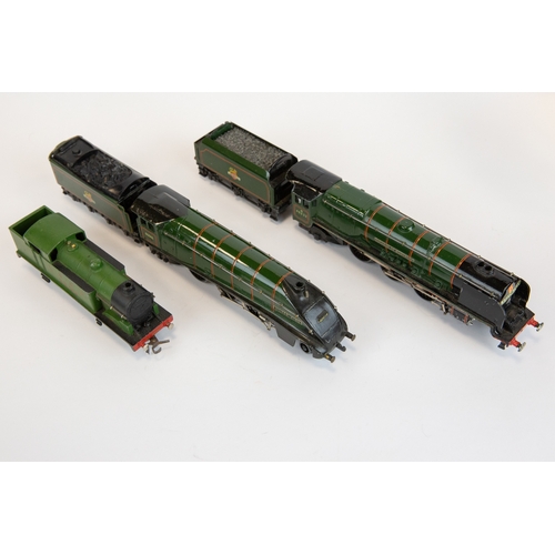 54 - 3 Hornby Dublo 3-rail locomotives. An LNER Class N2 0-6-2T, 9596, in green livery. Plus 2 4-6-2 tend... 