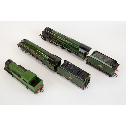 54 - 3 Hornby Dublo 3-rail locomotives. An LNER Class N2 0-6-2T, 9596, in green livery. Plus 2 4-6-2 tend... 