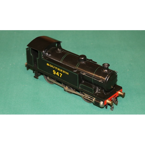 84 - A Bassett-Lowke  12V 0-6-0 tank locomotive. A 3-rail electric example finished in Southern Railway g... 