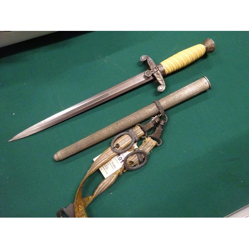 101 - A Third Reich Army officer's dagger, by Alcoso, Solingen, with grey metal mounts, in its scabbard wi... 