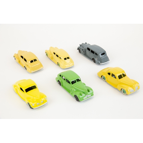 331 - 6 well restored Dinky Toys 39 Series American Cars. Lincoln Zephyr, Chrysler Royal Sedan, Oldsmobile... 