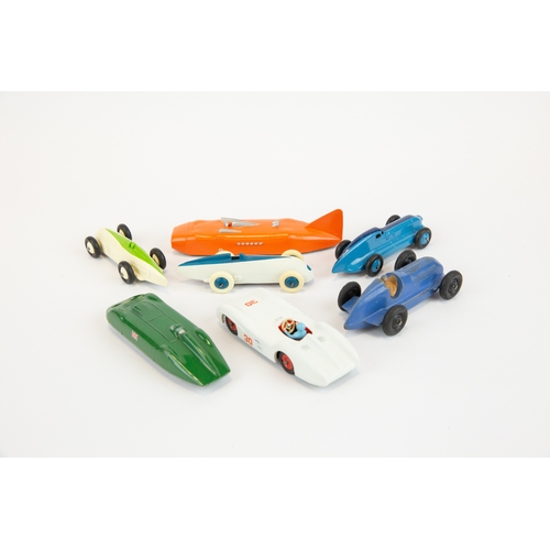 335 - 5 well restored early Dinky Toys Racing Cars. Mercedes-Benz, Thunderbolt Record Car, 2x Racing Car- ... 