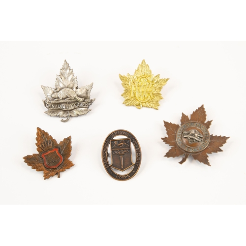 197 - 5 Canadian cap badges: Canadian Women's Volunteer Reserve Corps, silver 