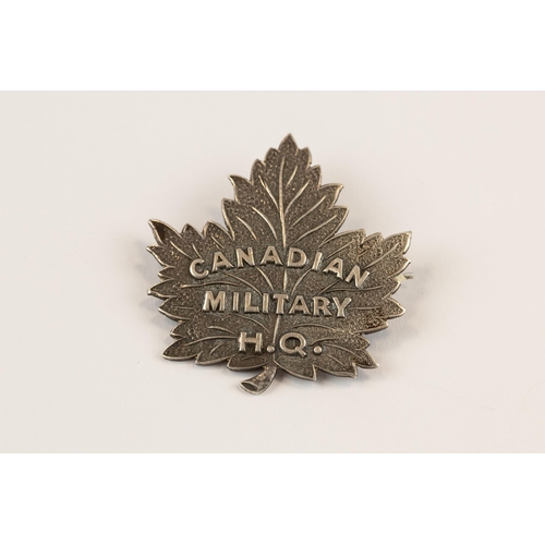 198 - A Canadian officer's pin back silver badge of the Canadian Military H.Q., GC. Although Charlton Cata... 