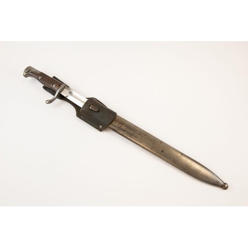 91 - A good Imperial German M1898/05 bayonet, blade 14½