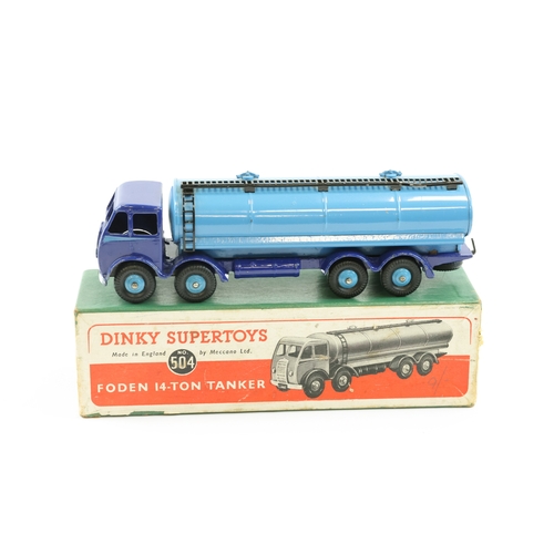 420 - Dinky Toys Foden 14-Ton Tanker (504). A 1st type DG example with violet blue cab and chassis with mi... 