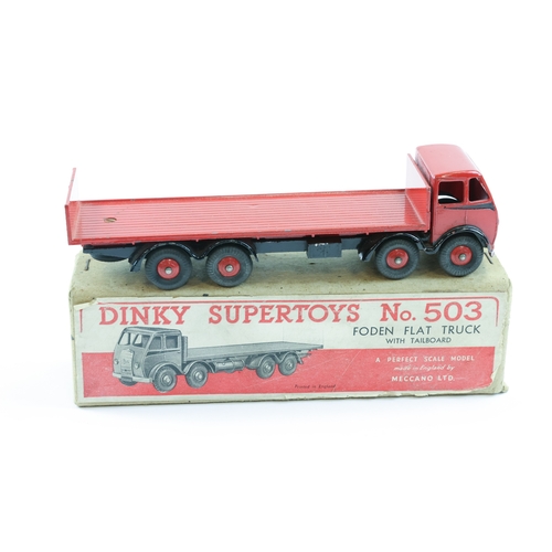 423 - Dinky Supertoys Foden Flat Truck With Tailboard (503). 1st type with DG Cab. Cab and rear body in re... 