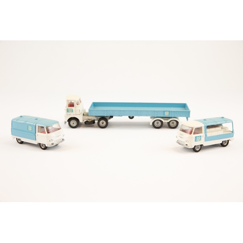 290 - Corgi Toys Promotional Gift Set. Scammell Co-Op Set (1151). Comprising 3 vehicles all in light blue ... 