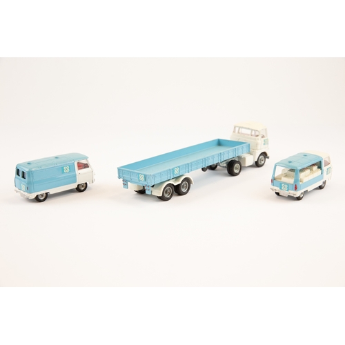 290 - Corgi Toys Promotional Gift Set. Scammell Co-Op Set (1151). Comprising 3 vehicles all in light blue ... 