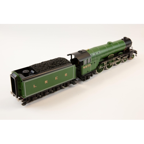 54 - A 3-rail O gauge electric LNER Class A3 Pacific Locomotive number 4472 