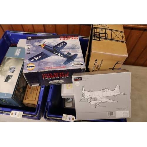 486 - 12 die-cast Model Aircraft etc. 4x SpecCast series Collector Banks-  3x F4U-1 Corsair and a resin At... 