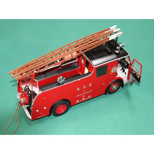 502 - An impressive 1:18 scale Original Classics Dennis F8 Ladder Escape Fire Engine. In red 'City of Leed... 