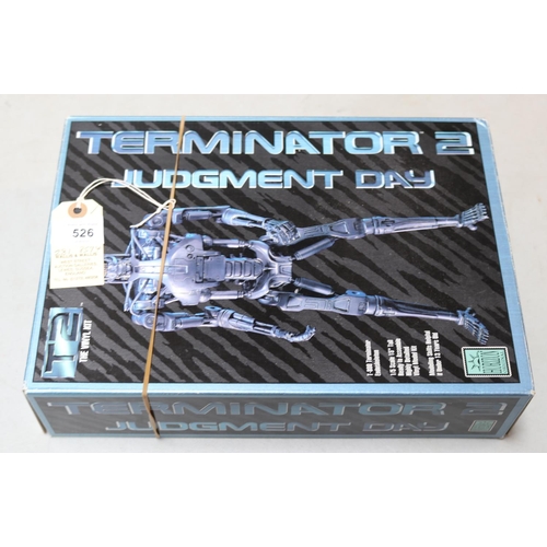 526 - Horizon Terminator 2 Judgement Day T800 Terminator Endo Skeleton. 15 scale 15