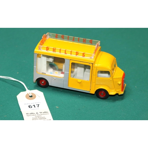 617 - A French Dinky Toys Citroen 1200K Carrosserie Currus 'Phillips' Display Van (587). In yellow and sil... 