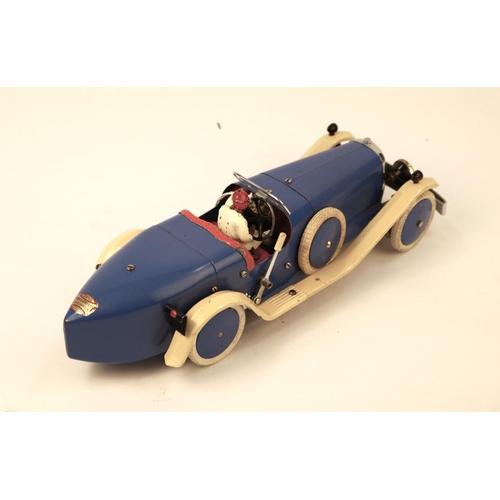 650 - A rare 1930's No.2 Meccano Constructor Car. A boat tail example in blue with cream mudguards and run... 