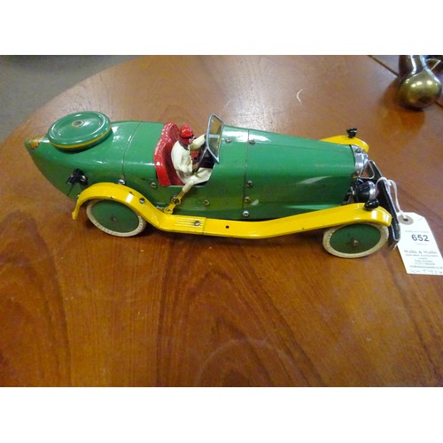 652 - A rare 1930's No.2 Meccano Constructor Car. A boat tail example in green with yellow mudguards and r... 