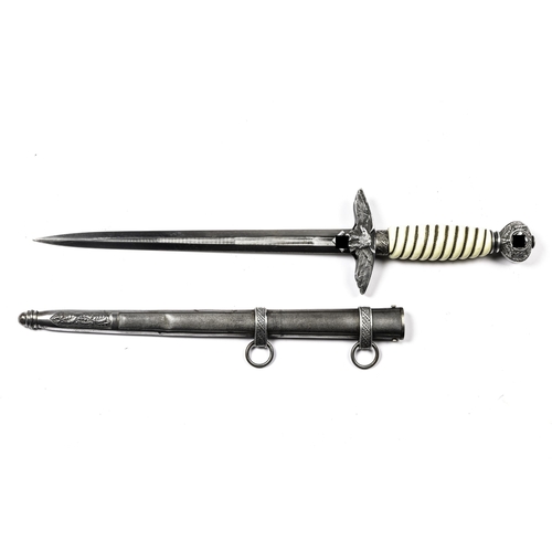 129 - A Third Reich 2nd pattern Luftwaffe officer's dagger, by Alcoso, Solingen, in its scabbard. GC, the ... 