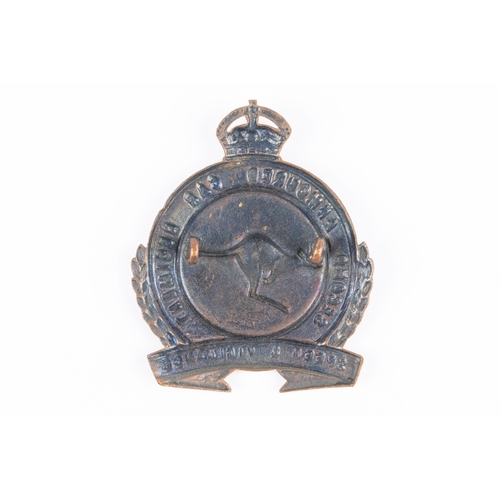 198 - A WWII period Australian hat badge of the Second Armoured Car Regiment GC (was originally blackened)... 