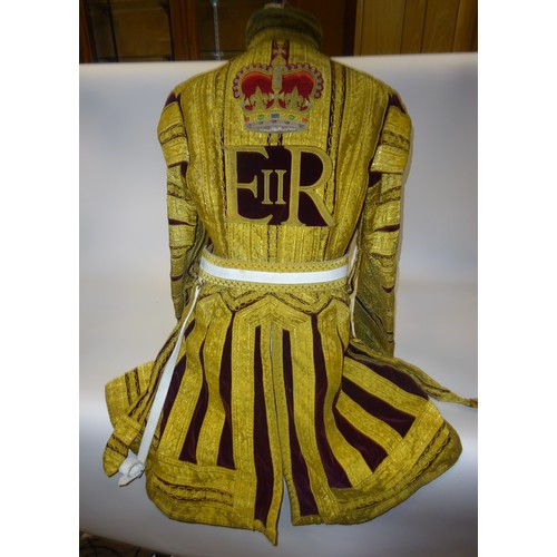 347 - A fine post 1953 Household Cavalry Trumpeter or Musician's State Dress uniform, comprising purple ve... 