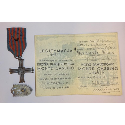 78 - Polish war medal group: Monte Cassino cross 1944, reverse numbered 46475, Polish active service meda... 