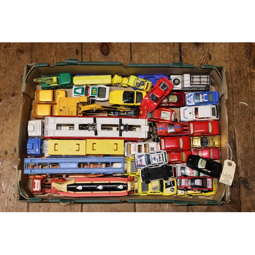 162 - Quantity of loose various makes. Mainly comprising of  Corgi, Dinky, Matchbox, and other makes. Jame... 