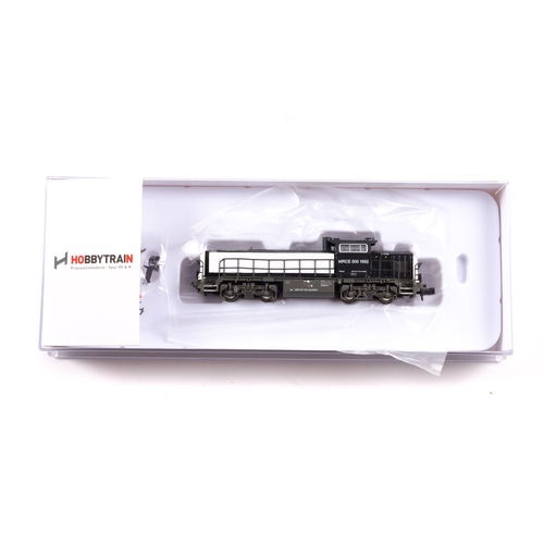 115 - HOBBYTRAIN N gauge Vossloh G1700 BB/AM843 diesel locomotive (H2942). In black and white livery. Boxe... 