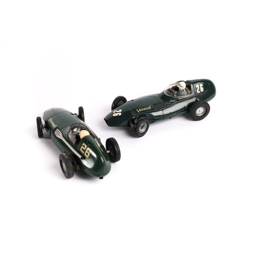 197 - A Tri-ang 1/20 scale electric Vanwall Racing car No 26 with driver. Windscreen and driver are loose.... 