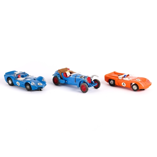 217 - 3x Scalextric cars. Electra in orange, Javelin in blue and a vintage Alfa Romeo ( driver missing 1 a... 