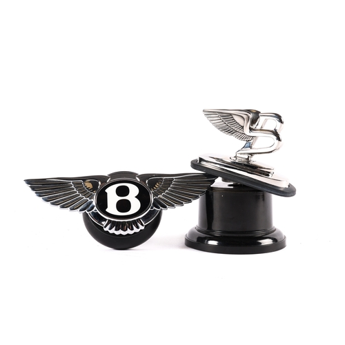 23 - A Bentley flying 