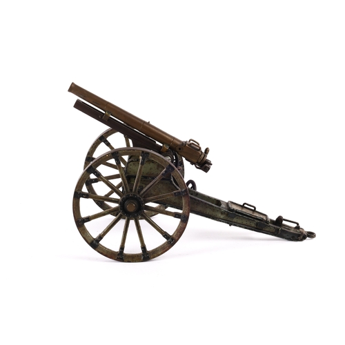 276 - A rare model of a Marklin WWI German 'Zeppelin' Field Gun. Frame/carriage made of cast metal with fi... 