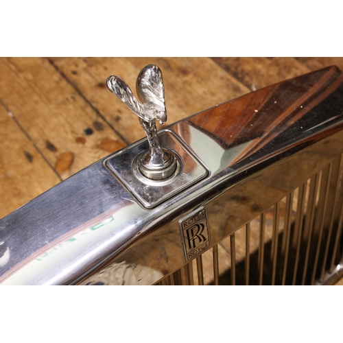 34 - A late 1990's Rolls Royce Silver Seraph fluted grill with Spirit of Ecstasy/Flying Lady mascot. In g... 