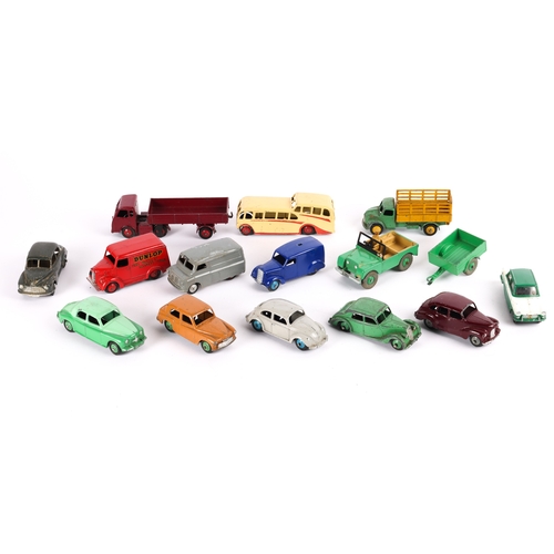 351 - 15 Dinky Toys. Rover 75 two tone green. Hillman Minx, Austin Devon, Volkswagen Beetle, Triumph Heral... 