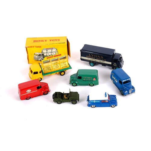 363 - 7 Dinky Toys. A French Dinky Simca Cargo glass lorry (33c) In yellow and green Saint Gobain livery, ... 