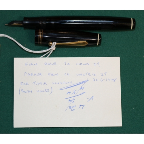 37 - A 1930s Parkette Deluxe Fountain pen, Made in Canada. 14k gold nib. Comes with a business card dated... 