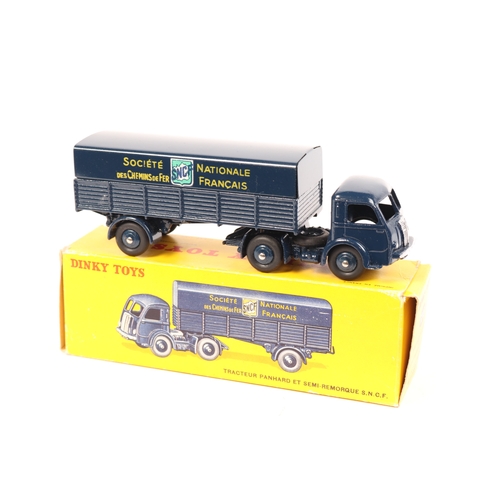 261 - French Dinky Toys Tracteur Panhard Et Semi-Remorque S.N.C.F. (32AB). In dark blue S.N.C.F. livery. E... 