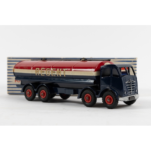 306 - An unusual factory error Dinky Supertoys Foden 14-Ton Tanker 'REGENT' (942). In dark blue and red, w... 