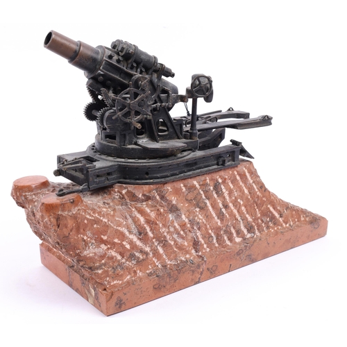 38 - A good bronze model of a WWI period Howitzer, on fixed turntable base, with elevating gears (not wor... 