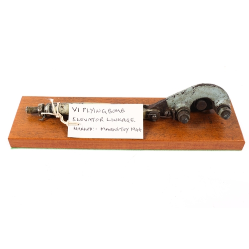 39 - A WWII elevator pneumatic servo from a V1 flying bomb (