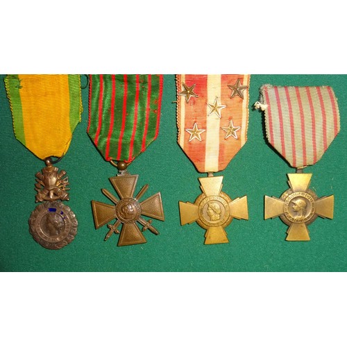 75 - Belgian medals: WWI Civic Cross for War Merit with clasp 1914-18; Military Decorations for Loyal Ser... 