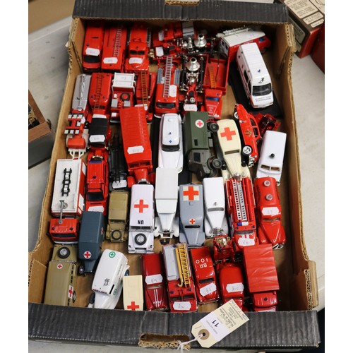 A very large quantity of die cast models by various makers. Includes ...